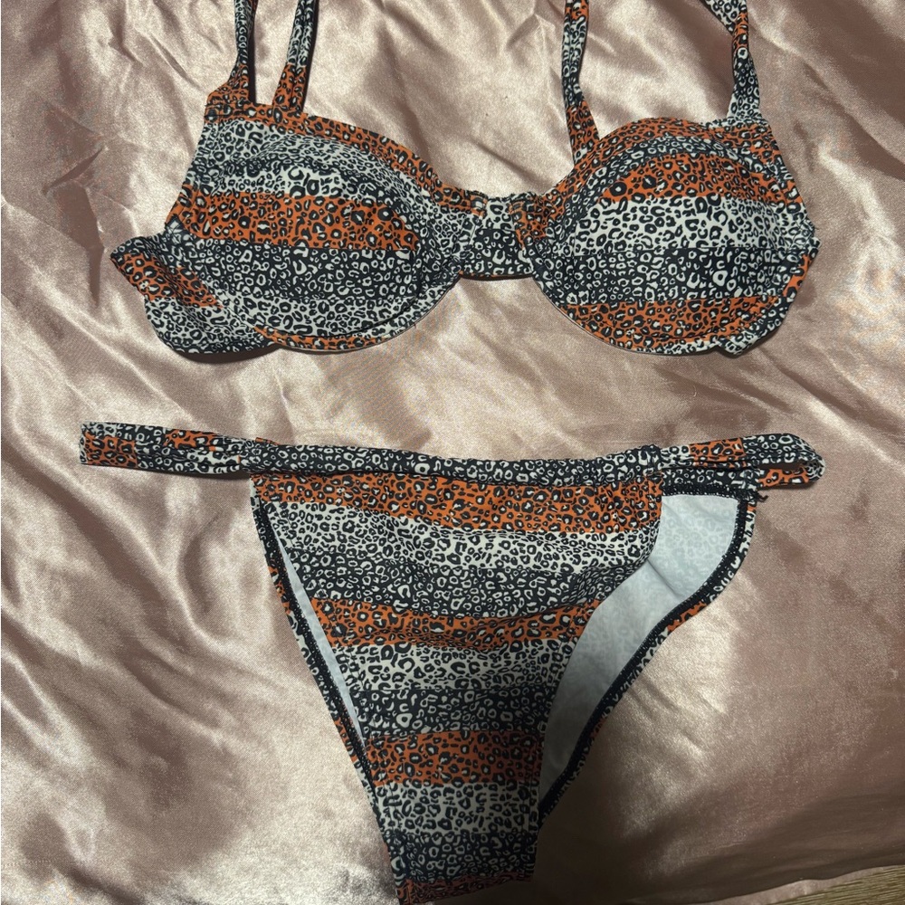 Bathing suits bundle - Picture 7 of 15